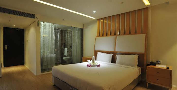 Grand Nakshatra Hotel Ānand Dış mekan fotoğraf